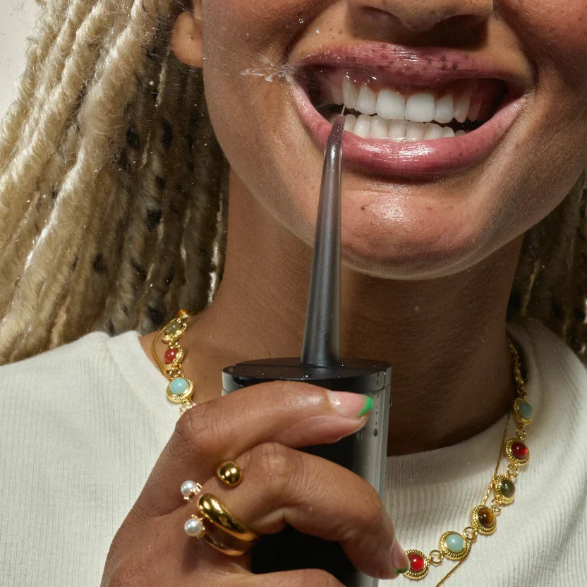 ZELENS ORALUX™ PROFESSIONAL RESULTS AT HOME