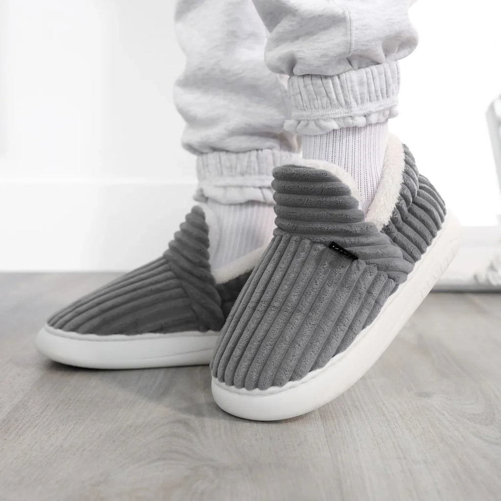 LYERA SLIPPERS™